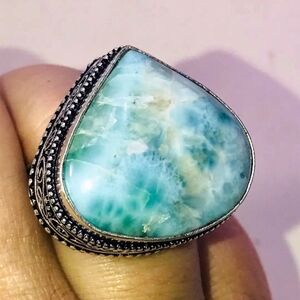 LOVELY CARIBBEAN LARIMAR LARGE TEARDROP STONE. 925 SILVER RING SIZE 7 NEW!